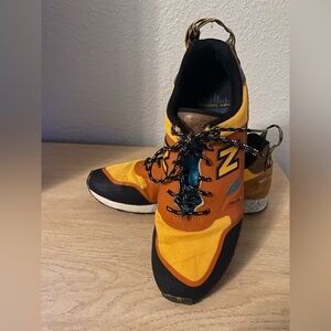 Men’s New Balance size 8